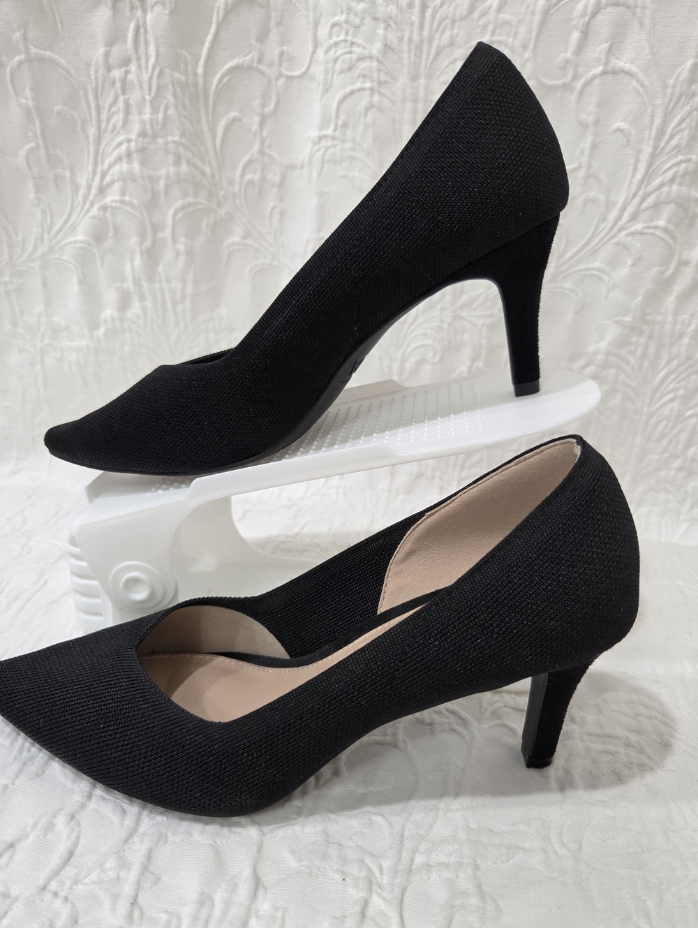 MIA Bianca Black Stretch Knit Pointed Toe Pumps Minimalist Dark Academia Classic